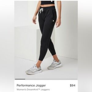 Vuori performance joggers in black